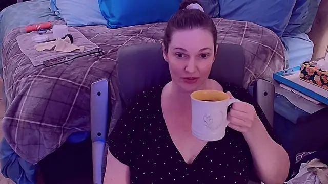 Snapshot of ninajaymes chatting on February 21, 7:45 am ninajaymes online show from February 21, 7:45 am