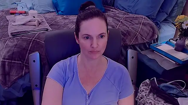 Snapshot of ninajaymes chatting on March 18, 1:32 am ninajaymes online show from March 18, 1:32 am