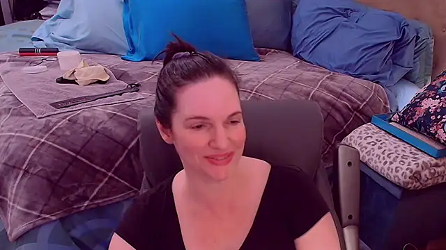 Snapshot of ninajaymes chatting on November 16, 3:01 am ninajaymes online show from November 16, 3:01 am