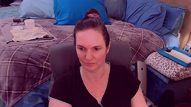 Snapshot of ninajaymes chatting on December 1, 2:27 am ninajaymes online show from December 1, 2:27 am