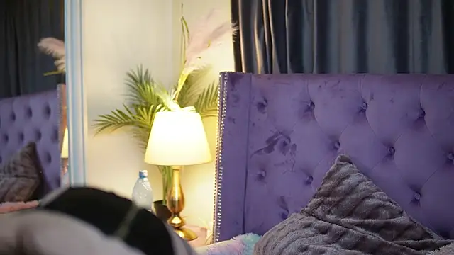 SaraiAngel online show from April 21, 6:34 pm