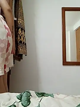Snapshot of miss_raavy chatting on June 27, 8:52 am miss raavy online show from June 27, 8:52 am