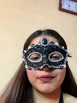 Snapshot of LiaDravenX chatting on November 9, 3:32 pm LiaDravenX online show from November 9, 3:32 pm