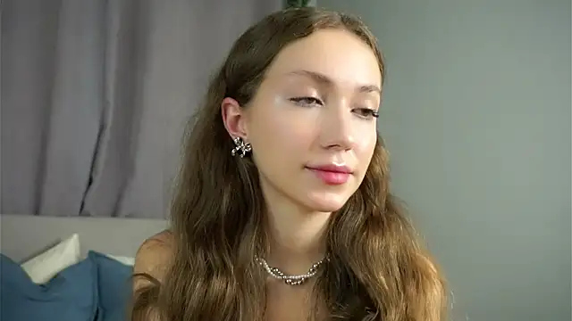 Snapshot of ZeniaBolich chatting on September 16, 9:27 pm ZeniaBolich online show from September 16, 9:27 pm