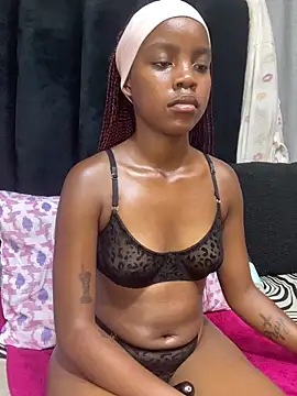 Littlebunny33 online show from April 23, 8:11 pm