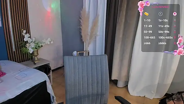 La Diabla 111  online show from February 16, 8:49 pm