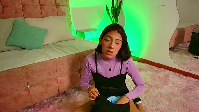 Dulce Bella  online show from November 14, 4:00 am