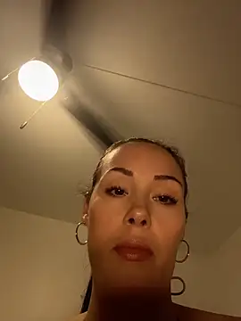 gardenxrose online show from February 5, 12:10 pm