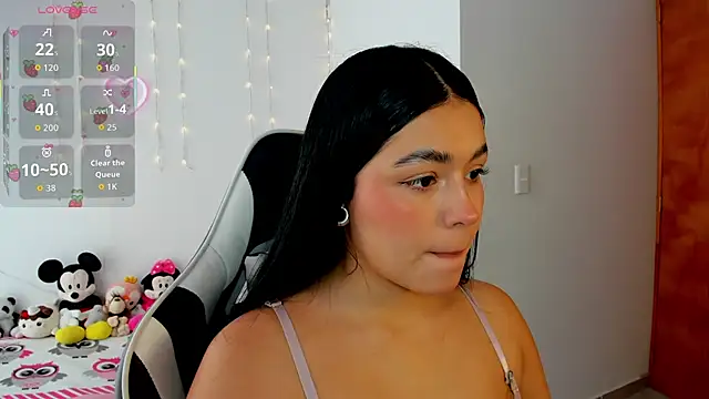 AvaScott  online show from January 8, 6:10 pm