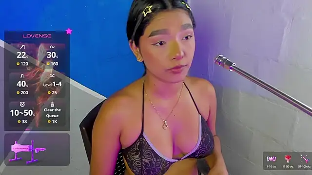 lau-hot online show from January 9, 7:04 pm