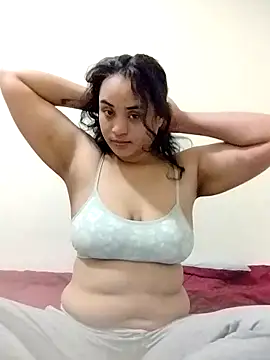 Snapshot of SoakedUpKitty- chatting on December 1, 6:51 am SoakedUpKitty- online show from December 1, 6:51 am