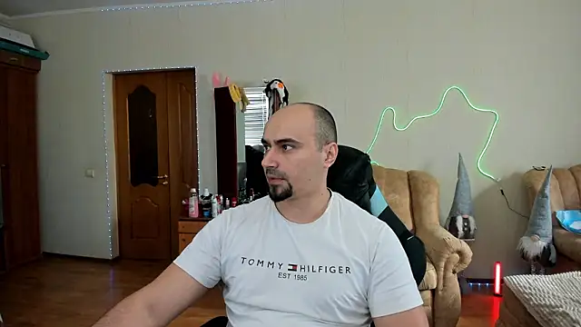 Snapshot of Gri_SH chatting on February 11, 11:04 am Gri SH online show from February 11, 11:04 am