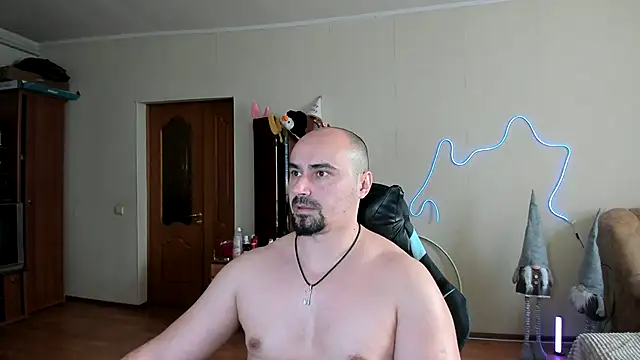 Snapshot of Gri_SH chatting on March 11, 8:20 am Gri SH online show from March 11, 8:20 am