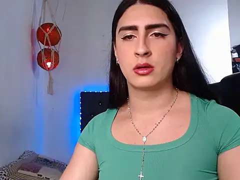 lola diez online show from March 12, 8:37 pm