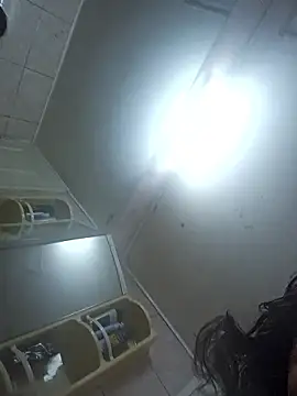 Snapshot of sklkeee05 chatting on October 2, 12:17 am sklkeee05 online show from October 2, 12:17 am