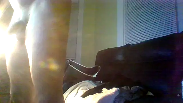 Snapshot of Sexdemonfrfr chatting on November 8, 10:37 am Sexdemonfrfr online show from November 8, 10:37 am