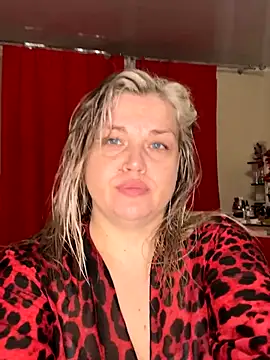 Nayvessa online show from November 8, 8:29 pm