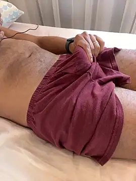 Snapshot of Hiuwee chatting on October 4, 12:14 pm Hiuwee online show from October 4, 12:14 pm