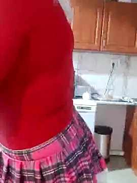 Snapshot of MiriandZacki chatting on December 2, 11:15 am MiriandZacki online show from December 2, 11:15 am