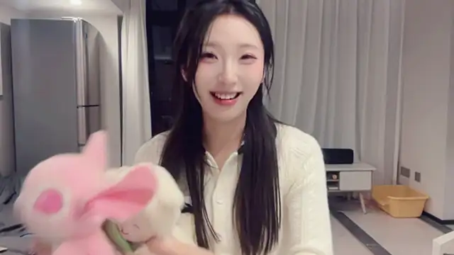 ZhaoZhao-ZM online show from September 11, 2:06 pm