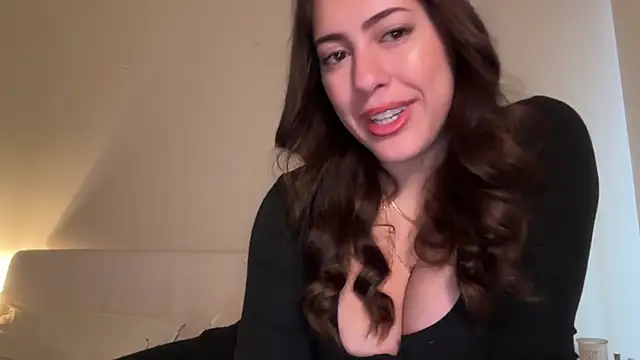 Snapshot of sieeena chatting on April 15, 9:59 pm sieeena online show from April 15, 9:59 pm