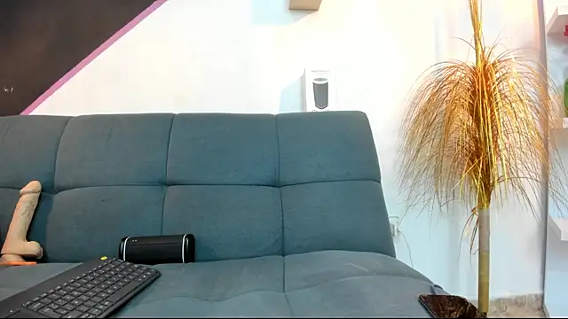 DanteWinter online show from April 24, 8:17 am