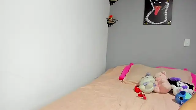 XBODTRIIPX online show from April 21, 2:04 am