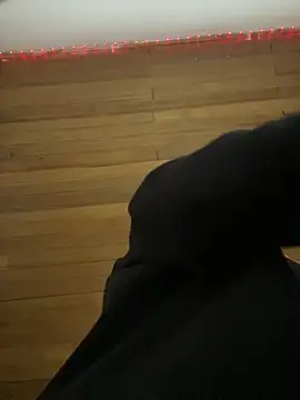 XBODTRIIPX online show from April 22, 12:02 am