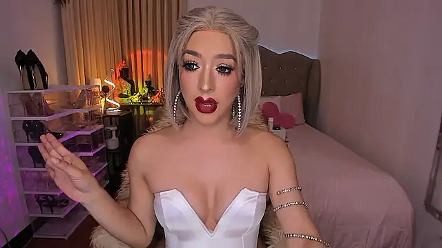 Dream Goddess online show from January 18, 11:36 am