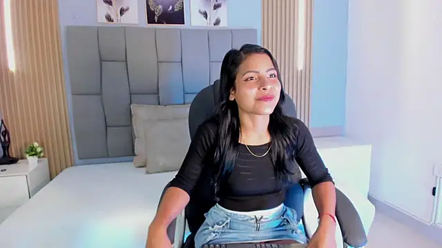 Mi4 Monroe online show from September 24, 11:35 am