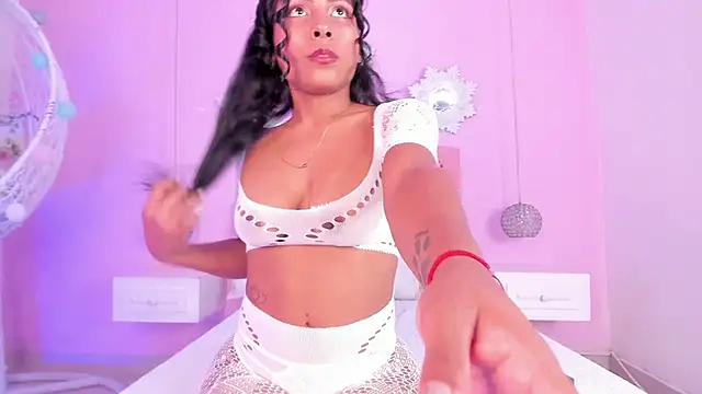 Mi4 Monroe online show from October 3, 11:40 am