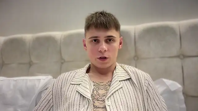 Snapshot of Tyler_Garner chatting on September 10, 6:30 pm Tyler Garner online show from September 10, 6:30 pm