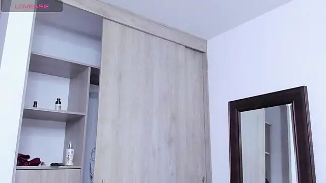 KingLevi01 online show from November 3, 10:10 pm