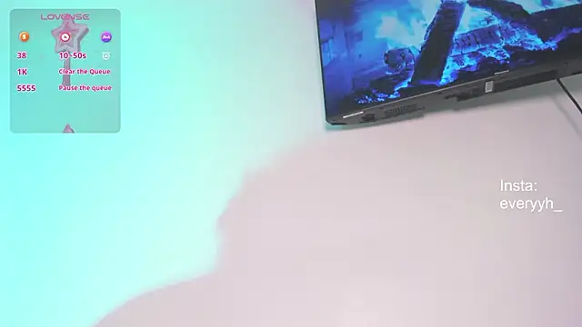 Sweet poetryy online show from March 8, 2:32 pm