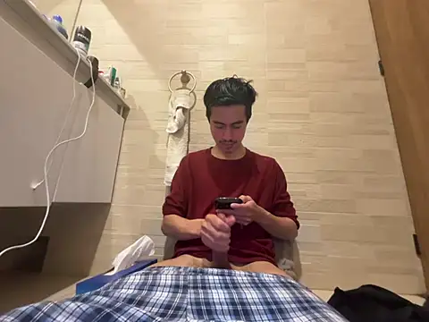 Snapshot of hornymagicalonso chatting on March 13, 10:22 am hornymagicalonso online show from March 13, 10:22 am