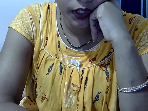 Snapshot of dreamgirl20262 chatting on October 18, 1:45 pm dreamgirl20262 online show from October 18, 1:45 pm