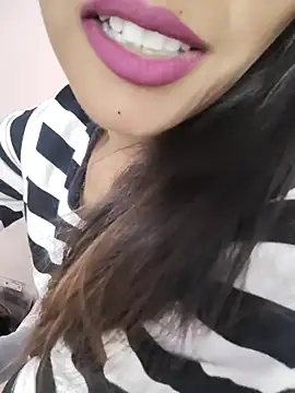 Snapshot of Cute_Jasmin_ chatting on October 23, 5:51 am Cute Jasmin  online show from October 23, 5:51 am