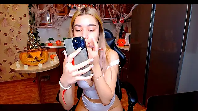 Snapshot of MaryamXSX chatting on November 2, 12:46 am MaryamXSX online show from November 2, 12:46 am