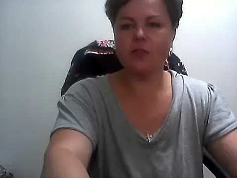 EllaLove2277 online show from September 18, 6:43 pm