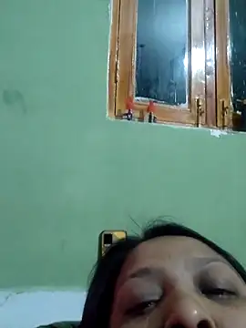 bitch-horny online show from March 6, 6:37 pm