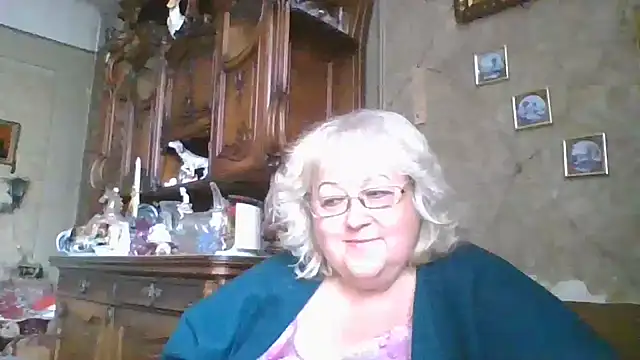 Snapshot of Lala-Love56 chatting on September 13, 12:38 pm Lala-Love56 online show from September 13, 12:38 pm