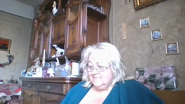 Snapshot of Lala-Love56 chatting on September 20, 7:53 am Lala-Love56 online show from September 20, 7:53 am