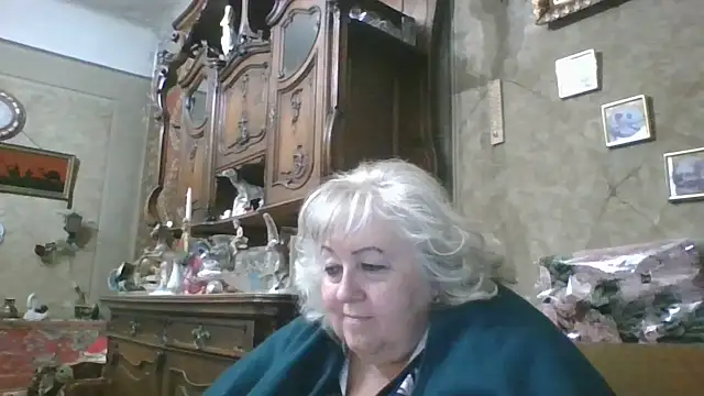 Snapshot of Lala-Love56 chatting on October 1, 6:25 pm Lala-Love56 online show from October 1, 6:25 pm