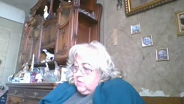 Snapshot of Lala-Love56 chatting on October 13, 10:26 am Lala-Love56 online show from October 13, 10:26 am