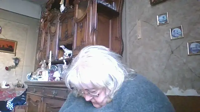 Snapshot of Lala-Love56 chatting on October 15, 1:55 pm Lala-Love56 online show from October 15, 1:55 pm