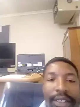 TopssyKreet online show from November 5, 10:37 am