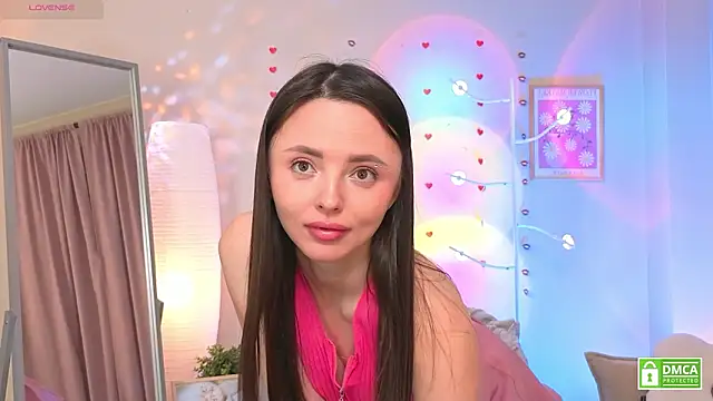 OliviaKis  online show from March 4, 7:25 am