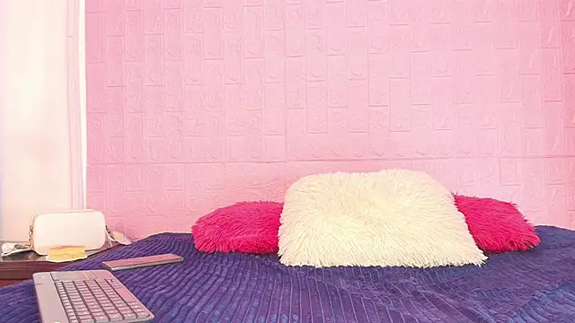 Baby kinky-- online show from October 21, 2:18 pm