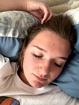 Snapshot of Bellatrisssaa chatting on September 12, 7:08 am Bellatrisssaa online show from September 12, 7:08 am