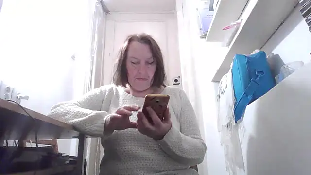 AnnaLive570 online show from March 27, 5:24 am